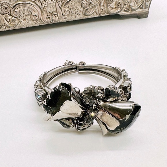 🔥 RARE VINTAGE Crystal Deco Bracelet - Picture 3 of 17